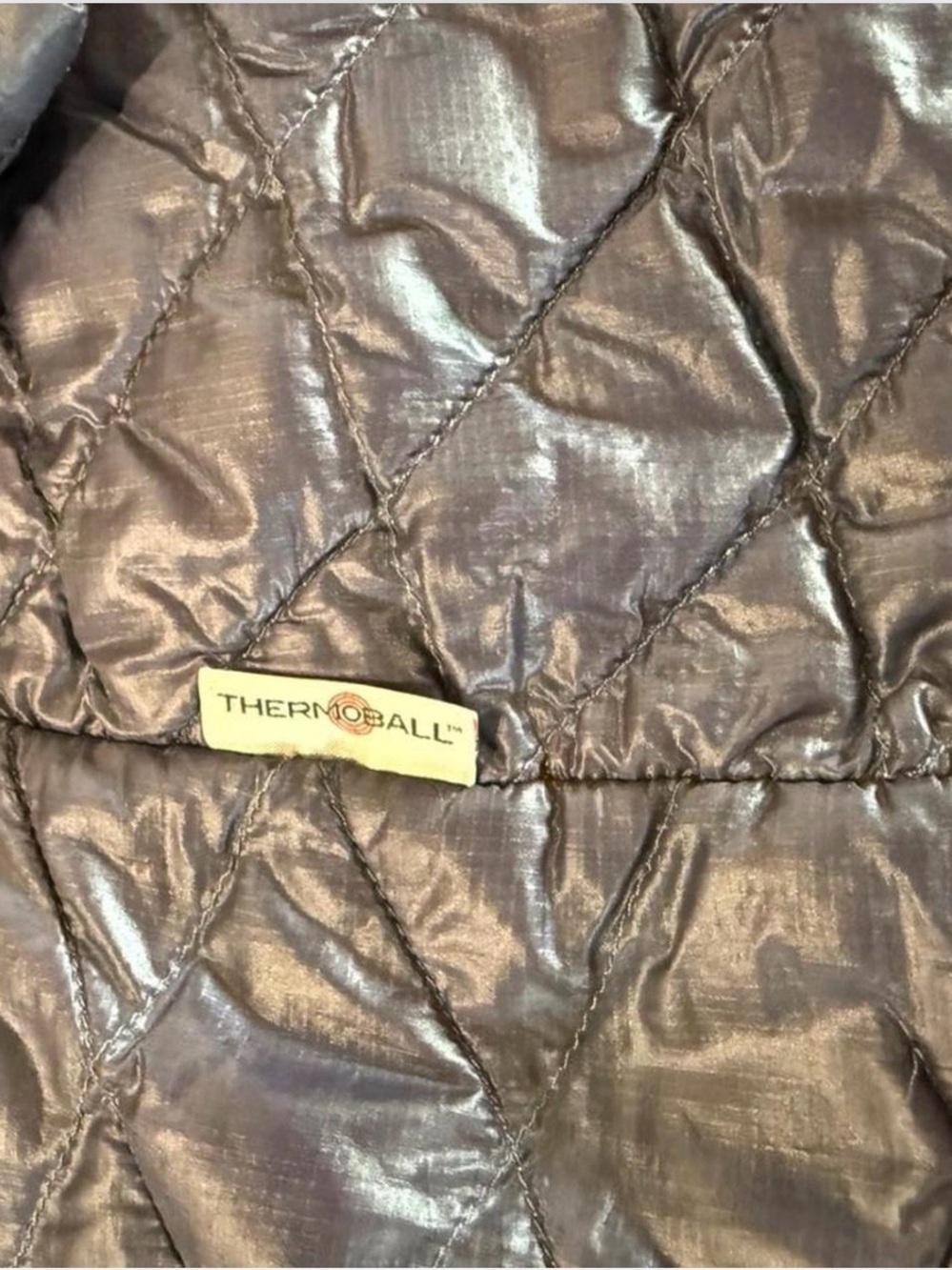 North Face women’s large purple puffer jacket with hood - Picture 5 of 8